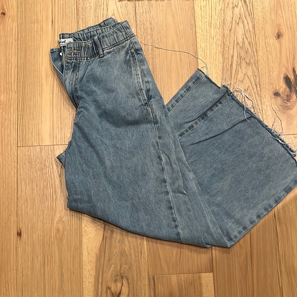 Wide leg jeans by three bird nest, good condition.